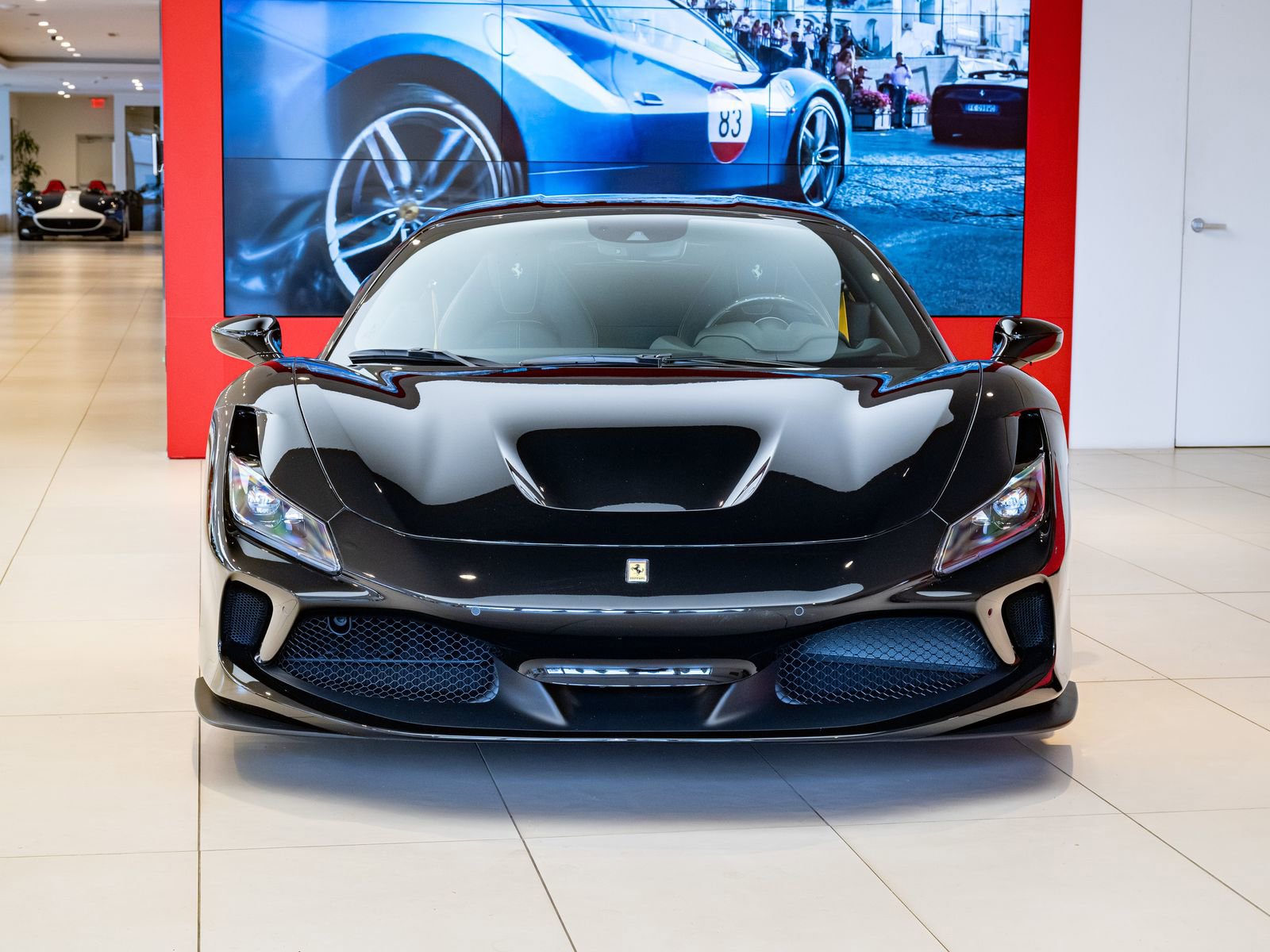 Used 2021 Ferrari F8 Tributo image 2