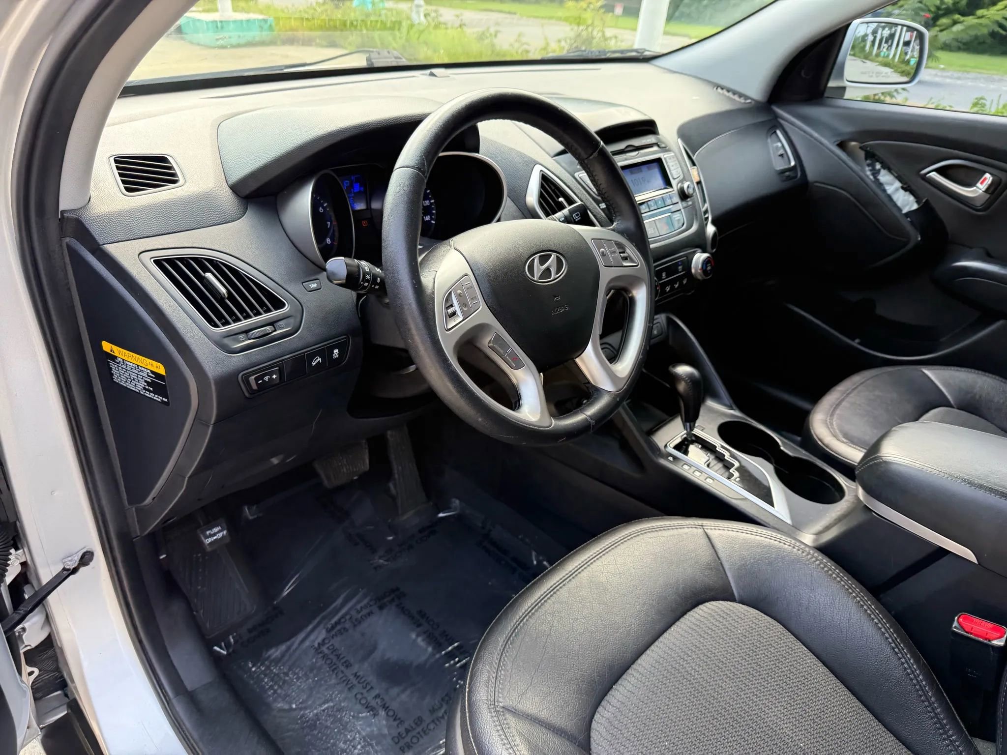 Used 2013 Hyundai Tucson GLS image 24