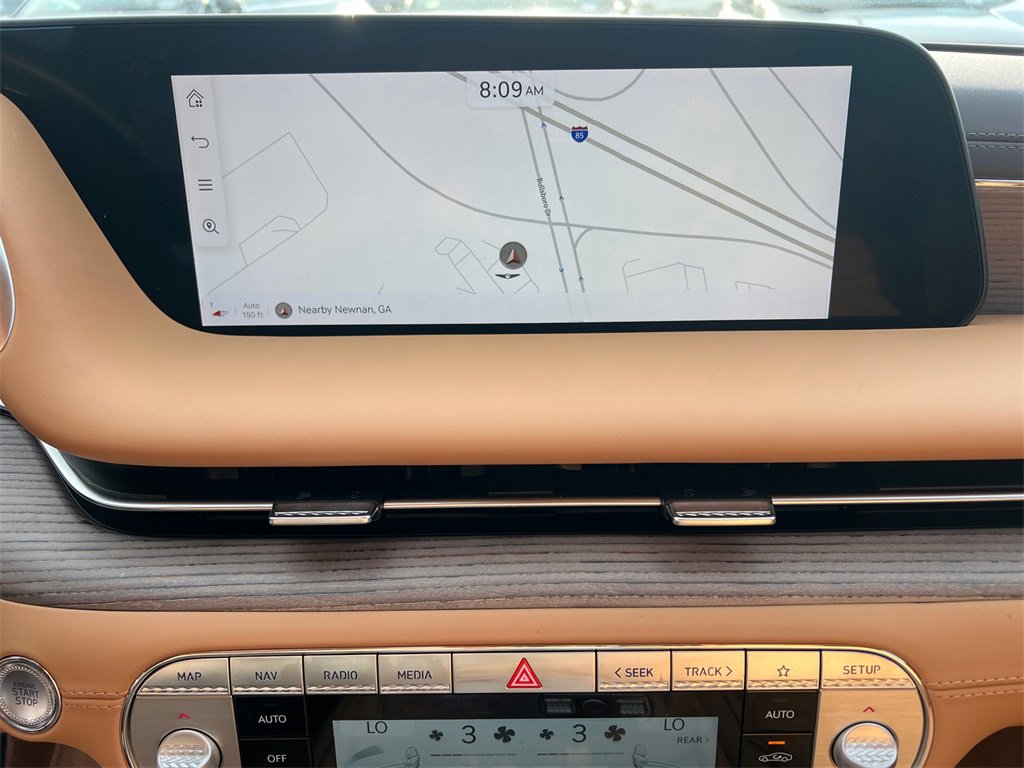 Used 2025 Genesis G90 3.5T image 29