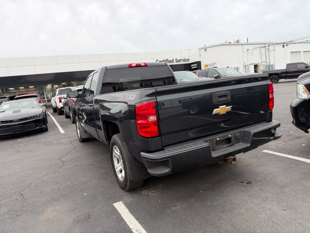 Used 2017 Chevrolet Silverado 1500 LT w/ All Star Edition AWD/4WD image 7