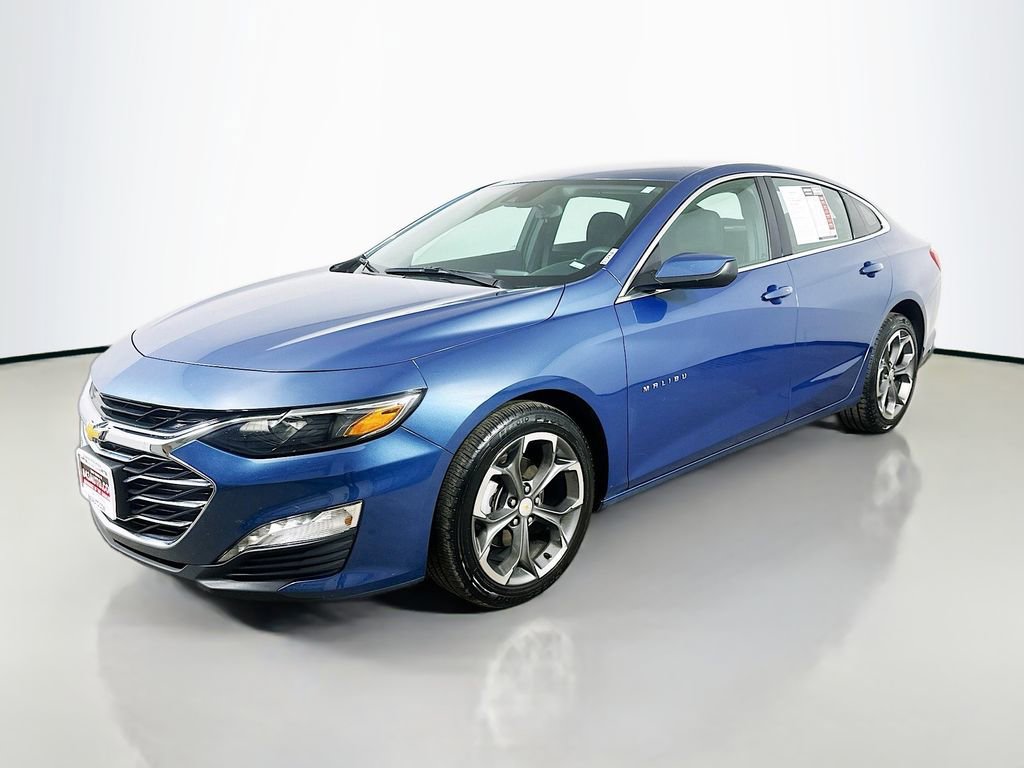 Used 2024 Chevrolet Malibu LT image 3