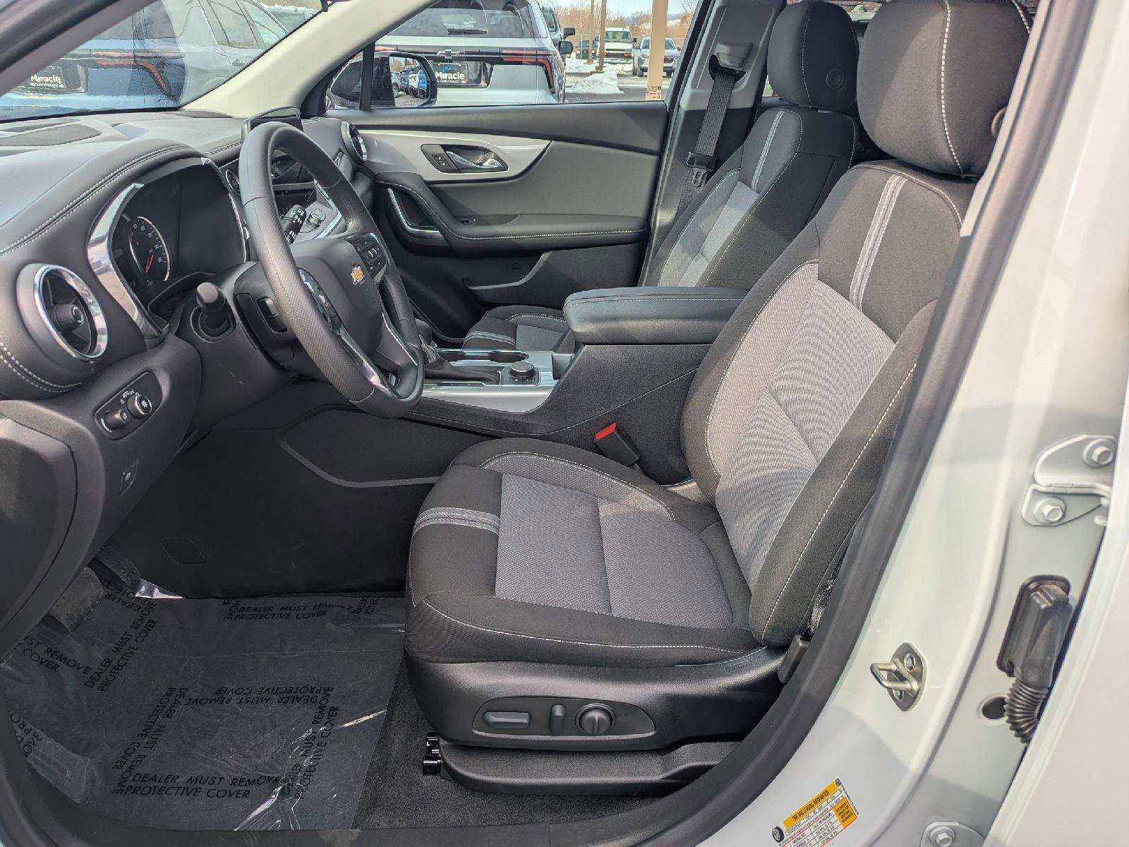 New 2026 Chevrolet Blazer LT w/ Midnight/Sport Edition AWD/4WD image 45