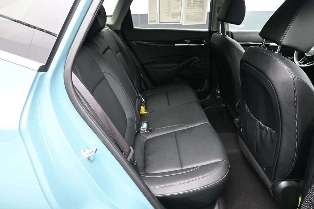 Certified 2025 Kia Seltos EX w/ EX Sunroof Package AWD/4WD image 25