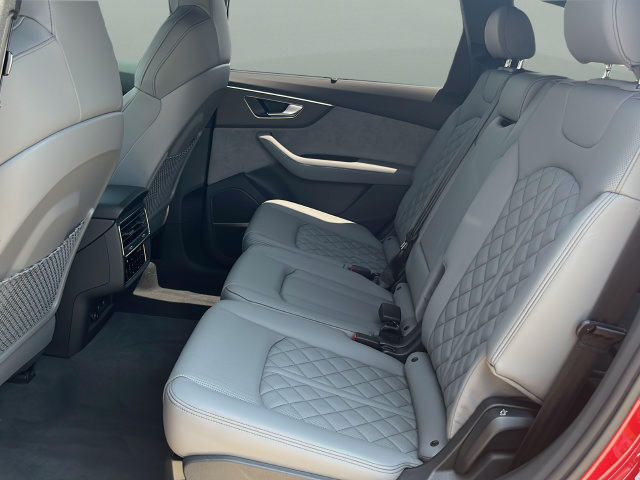 New 2026 Audi SQ7 Prestige AWD/4WD image 19