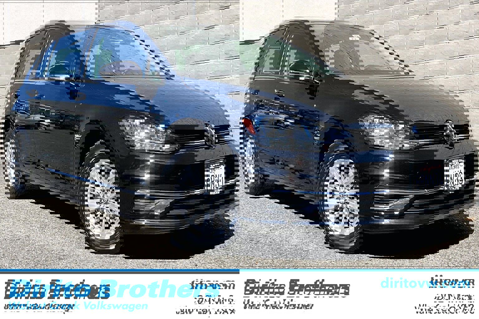 Used 2019 Volkswagen Golf S image 1