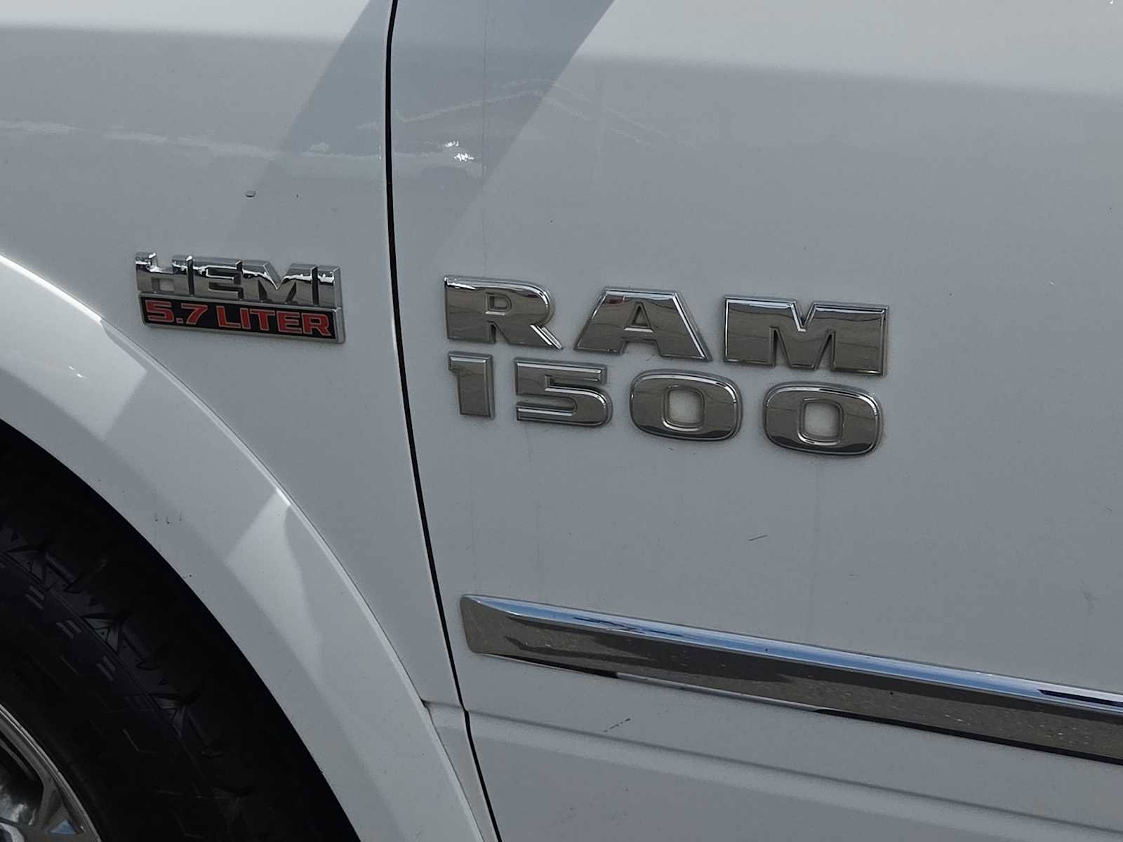 Used 2013 RAM 1500 Laramie w/ Convenience Group AWD/4WD image 15