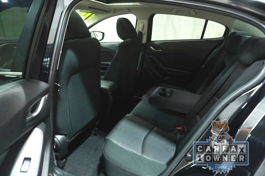 Used 2015 MAZDA MAZDA3 i Touring w/ Technology Package FWD image 14