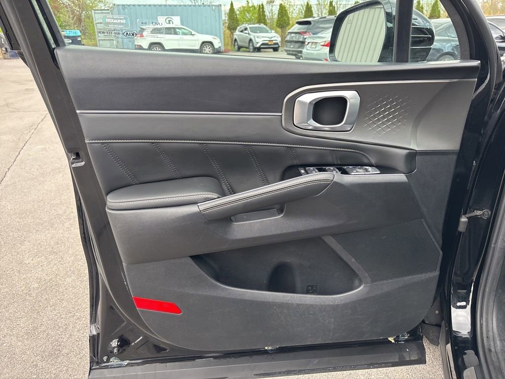 Used 2021 Kia Sorento SX AWD/4WD image 19