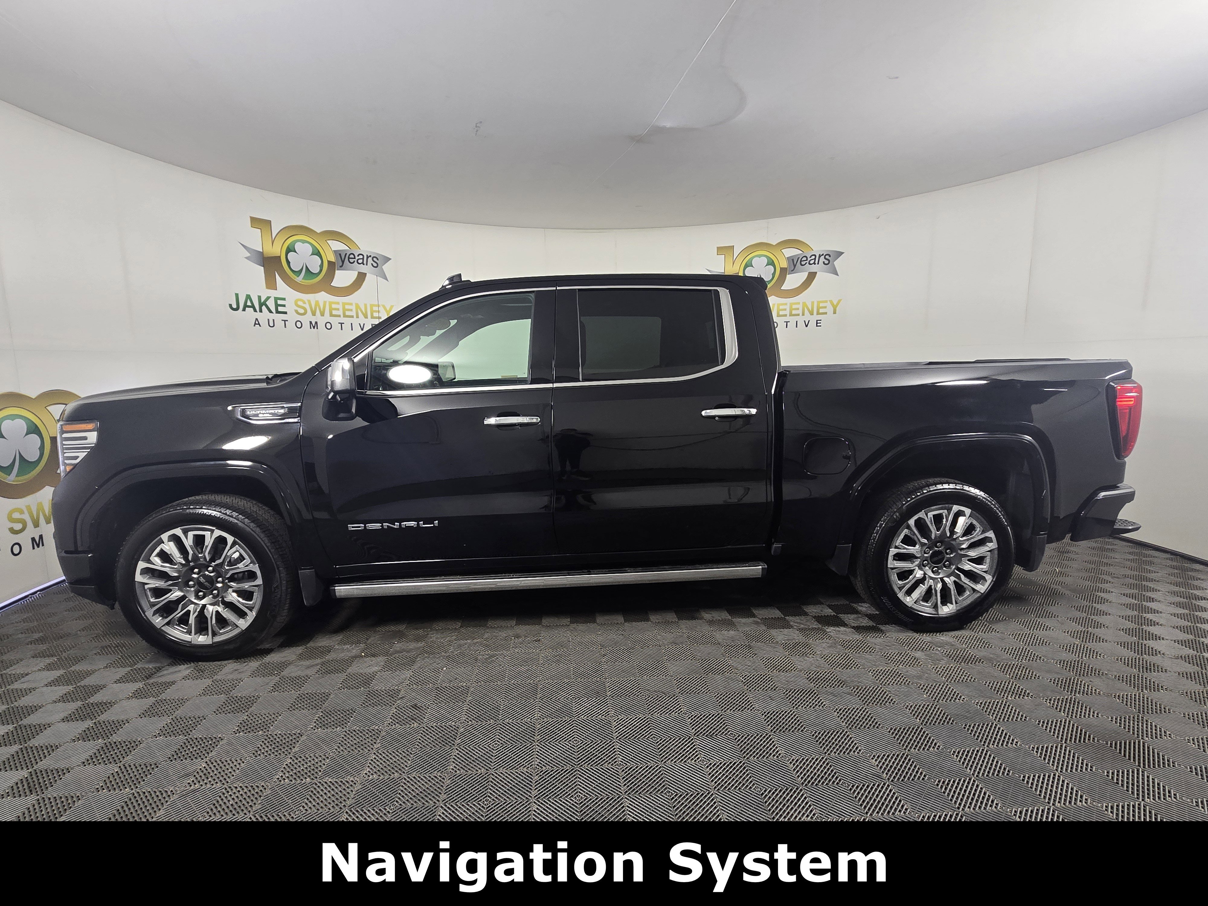 Used 2025 GMC Sierra 1500 Denali Ultimate image 4