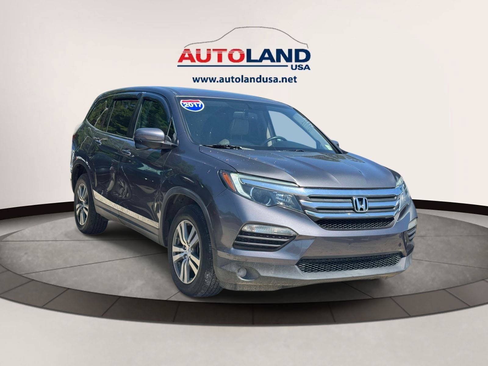 Used 2017 Honda Pilot EX-L image 2