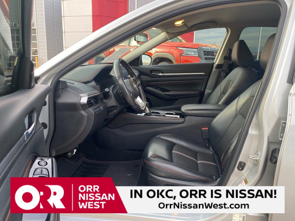 Used 2023 Nissan Altima 2.5 SR image 14