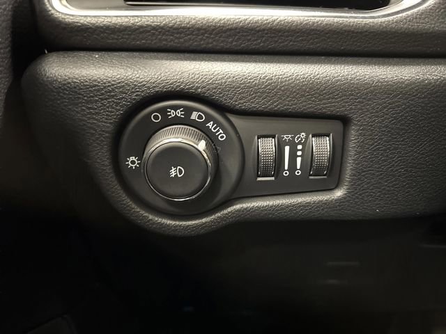 New 2026 Chrysler Pacifica Limited w/ S Appearance Package image 25