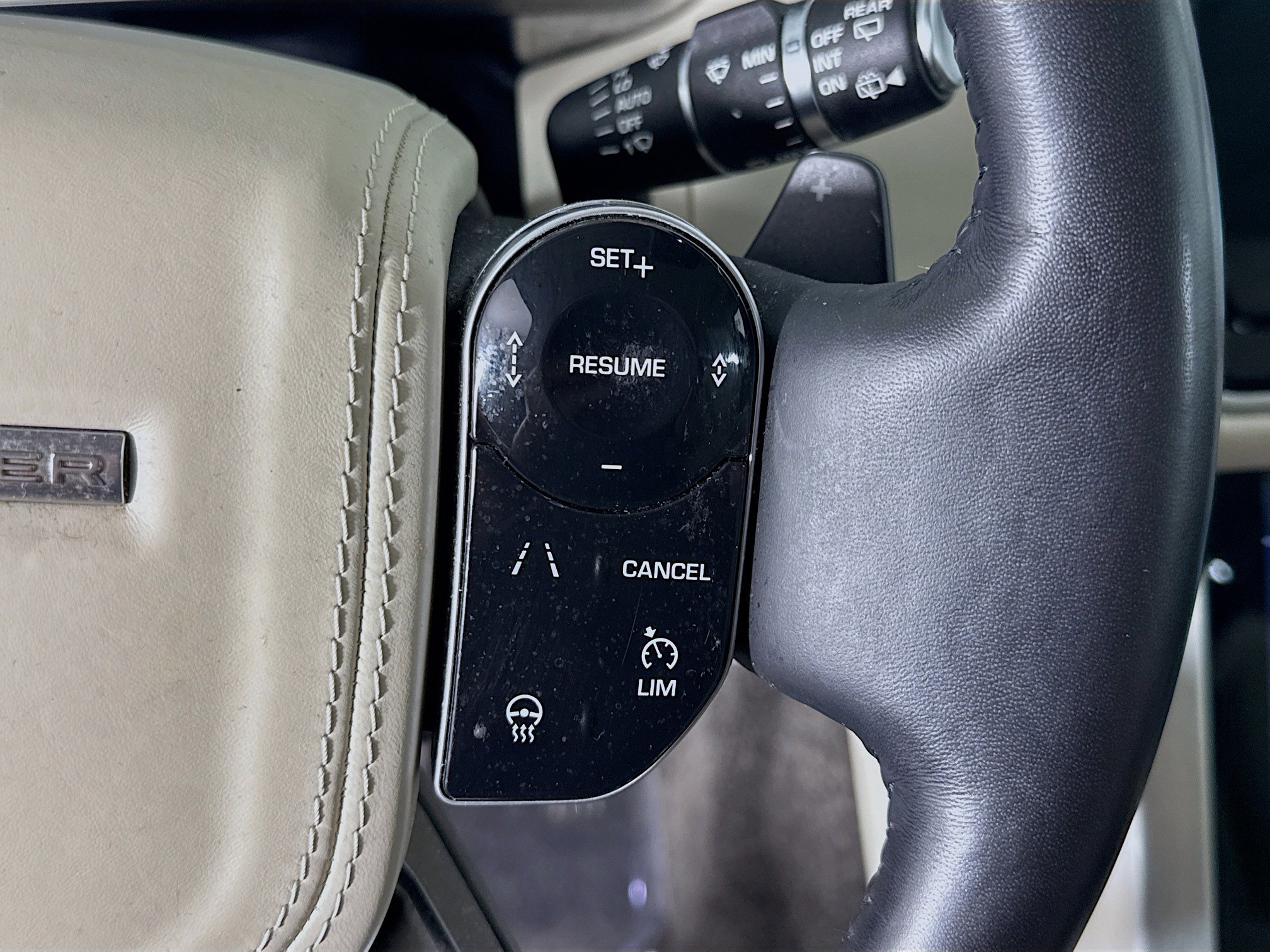 Used 2018 Land Rover Range Rover Supercharged AWD/4WD image 15