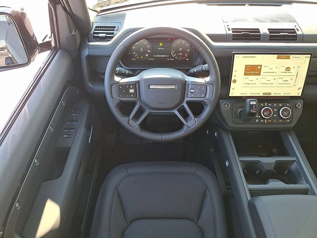 Used 2026 Land Rover Defender 110 S AWD/4WD image 7