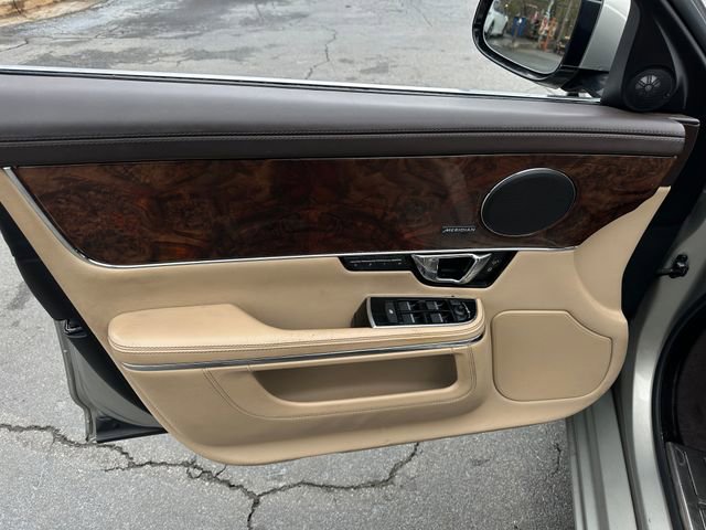 Used 2014 Jaguar XJ AWD image 11