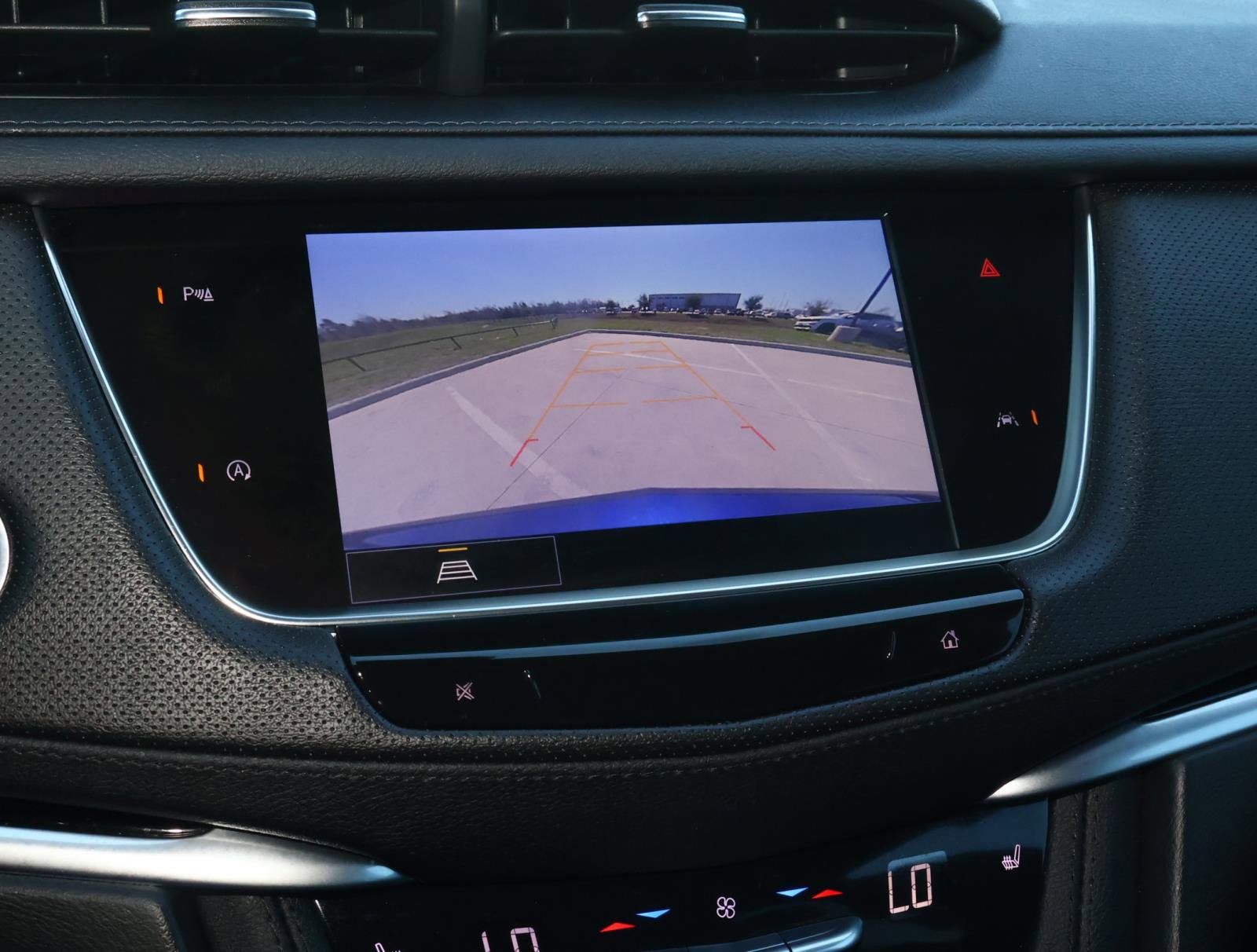 Certified 2024 Cadillac XT6 Luxury image 33