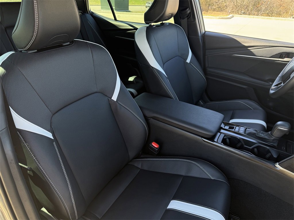 Used 2025 Toyota Camry SE w/ Convenience Package image 28