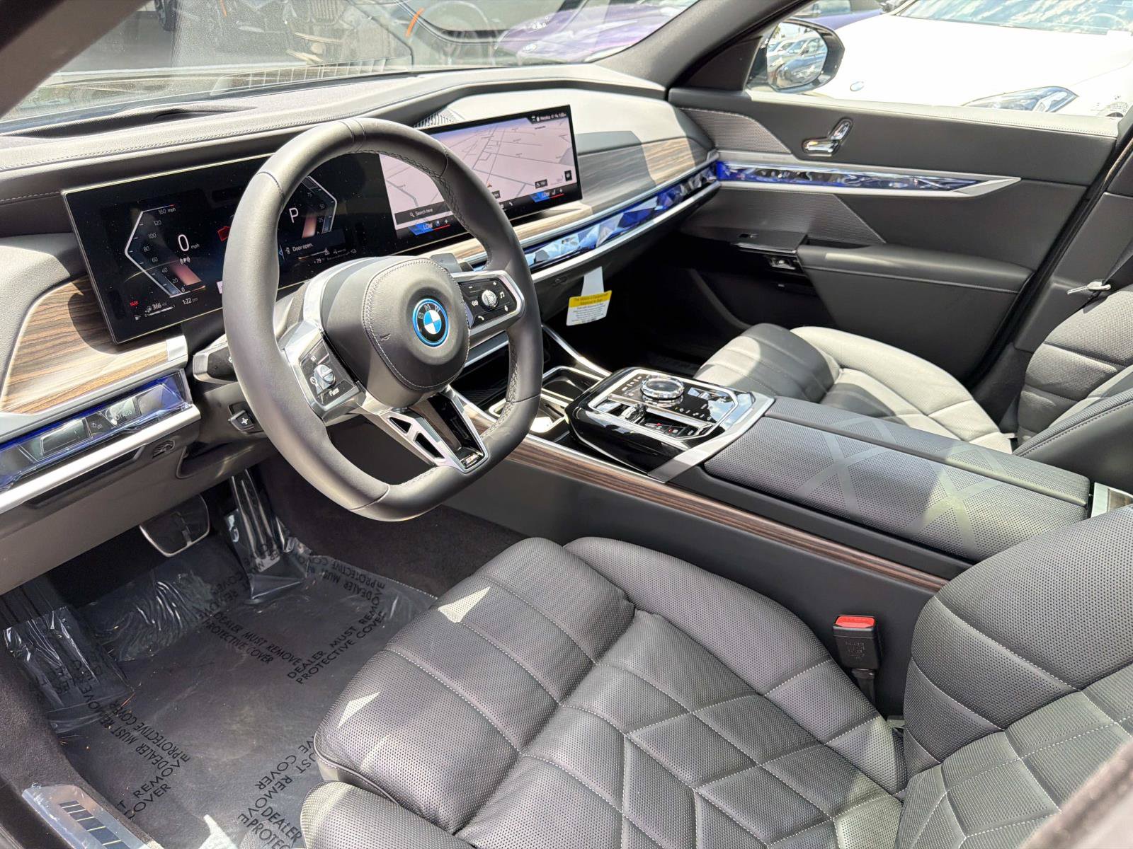 Used 2026 BMW 750e xDrive AWD/4WD image 15