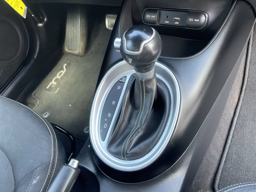 Used 2016 Kia Soul + FWD image 23