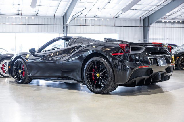 Used 2018 Ferrari 488 Spider RWD image 4