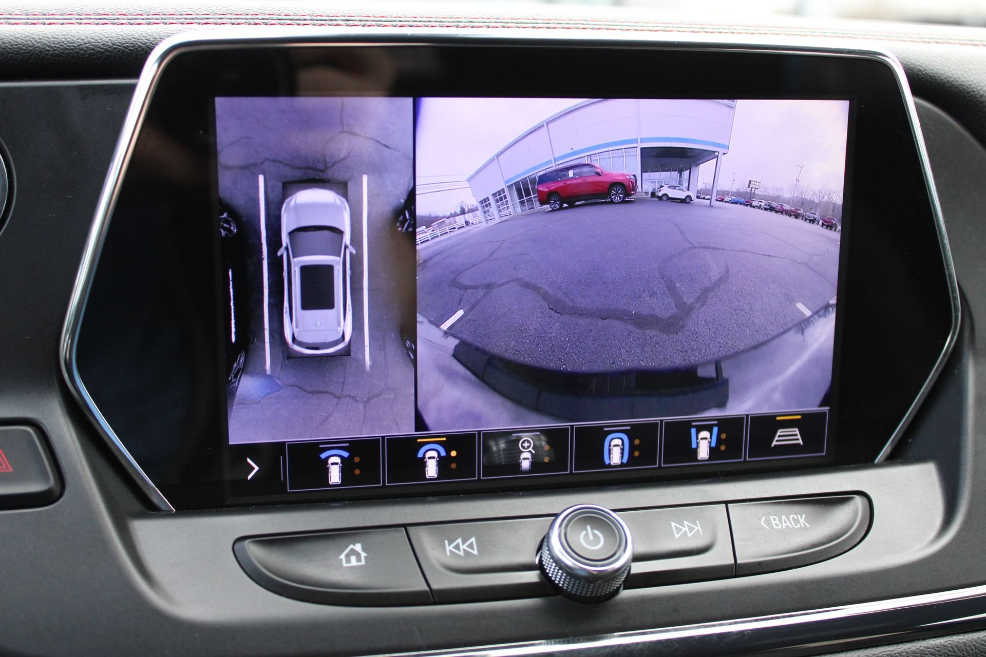 Used 2020 Chevrolet Blazer RS FWD image 39