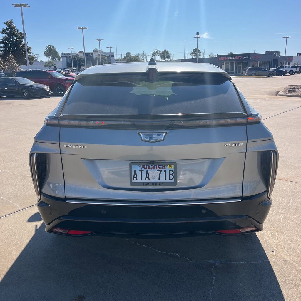 Used 2024 Cadillac Lyriq Luxury image 7