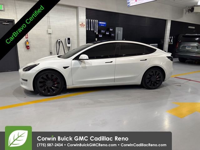 Used 2022 Tesla Model 3 Performance image 2