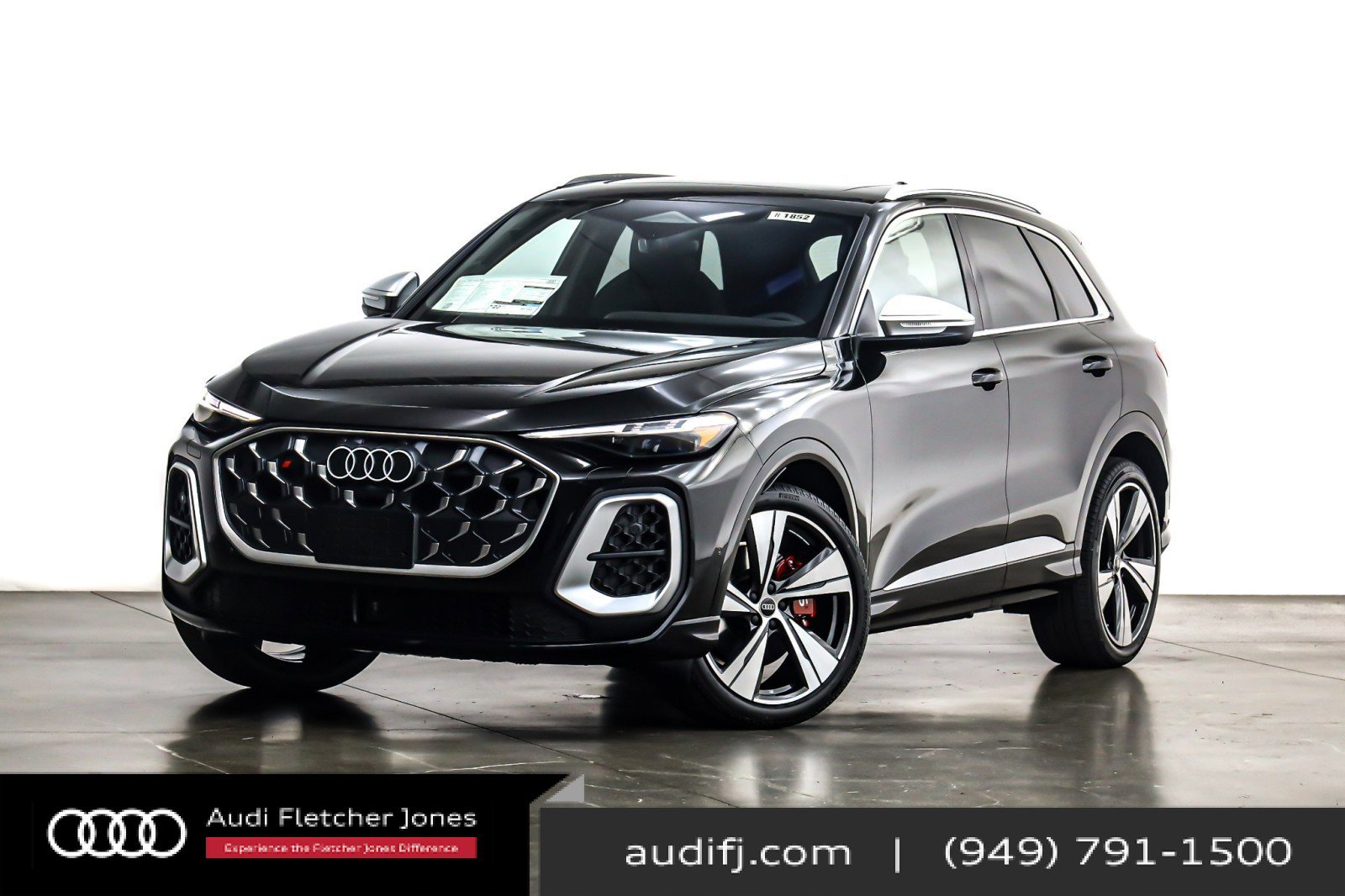 New 2025 Audi SQ5 Prestige image 1