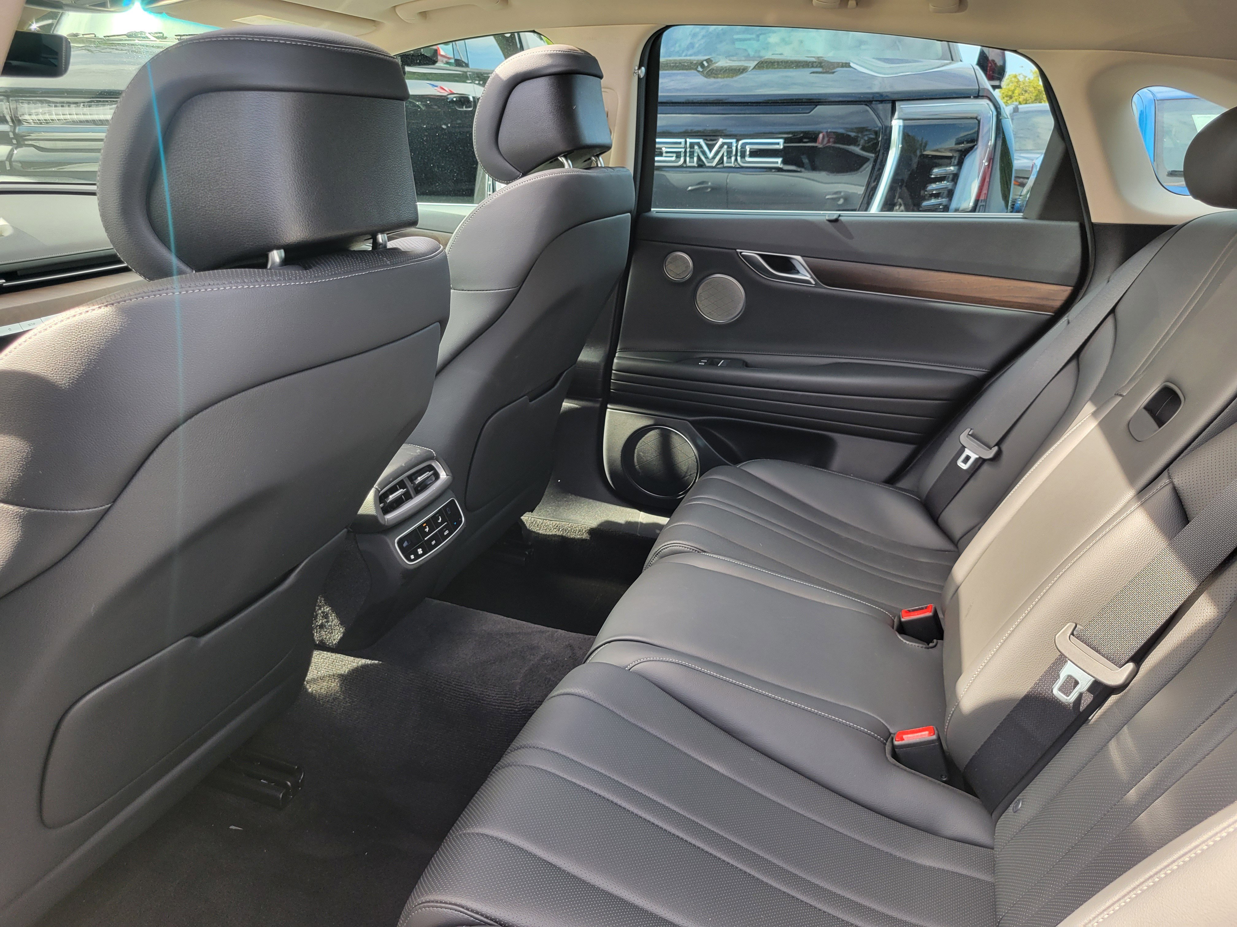 Used 2023 Genesis G80 2.5T w/ Advanced Package image 16