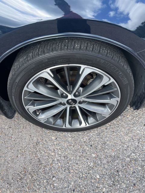 Used 2019 Kia Cadenza Technology image 7