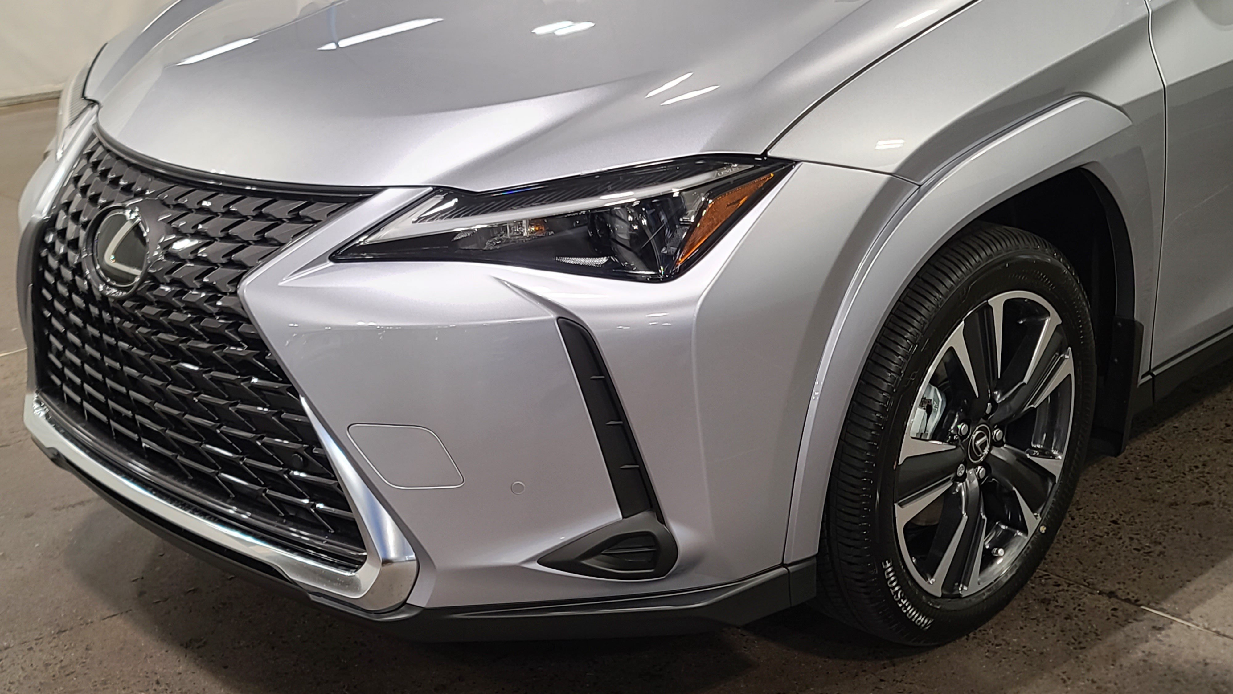 New 2026 Lexus UX 300h AWD image 12