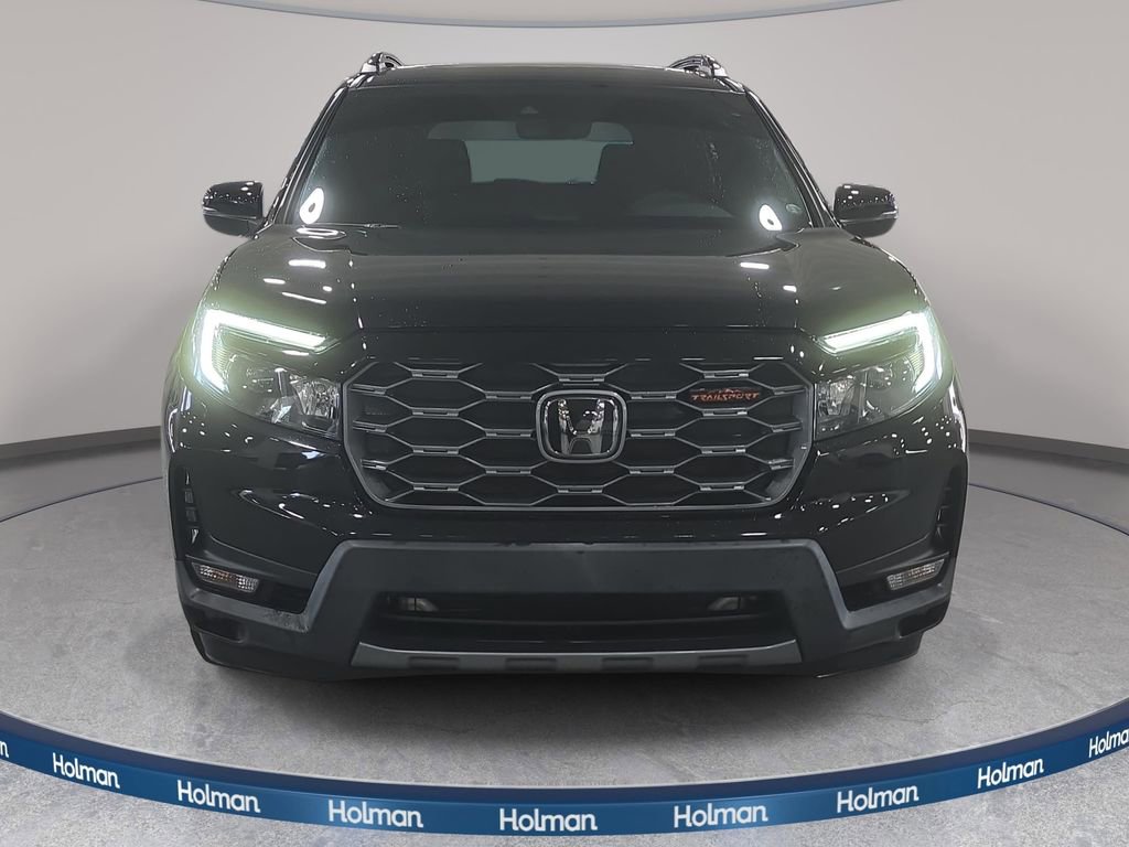 Used 2023 Honda Passport TrailSport image 3