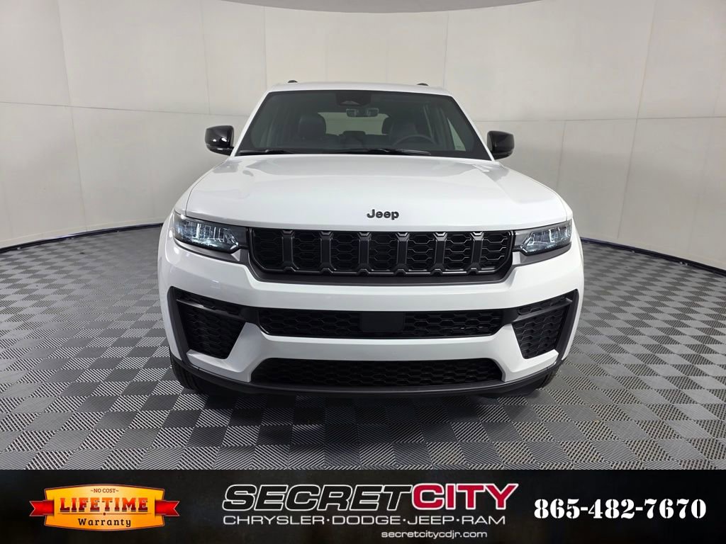 New 2026 Jeep Grand Cherokee Altitude video 2
