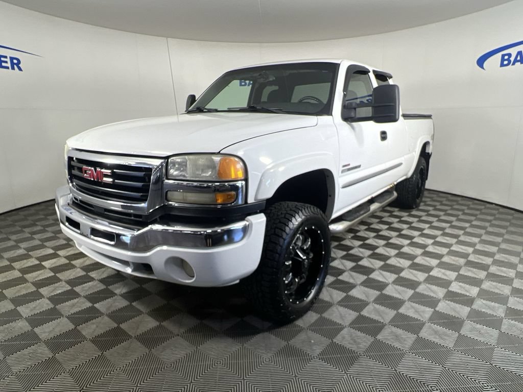 Used 2005 GMC Sierra 2500 SLE w/ Heavy-Duty Power Package AWD/4WD image 1