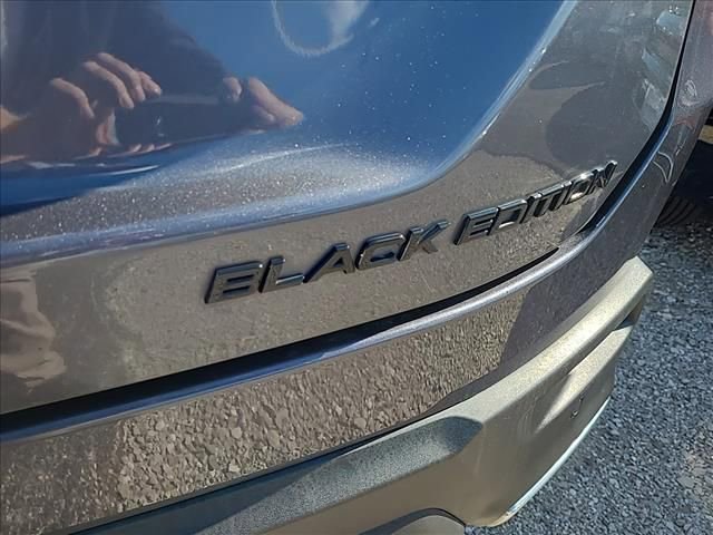 Used 2025 Honda Pilot Black Edition image 24