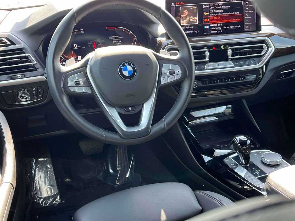 Used 2023 BMW X3 xDrive30i w/ Premium Package AWD/4WD image 2