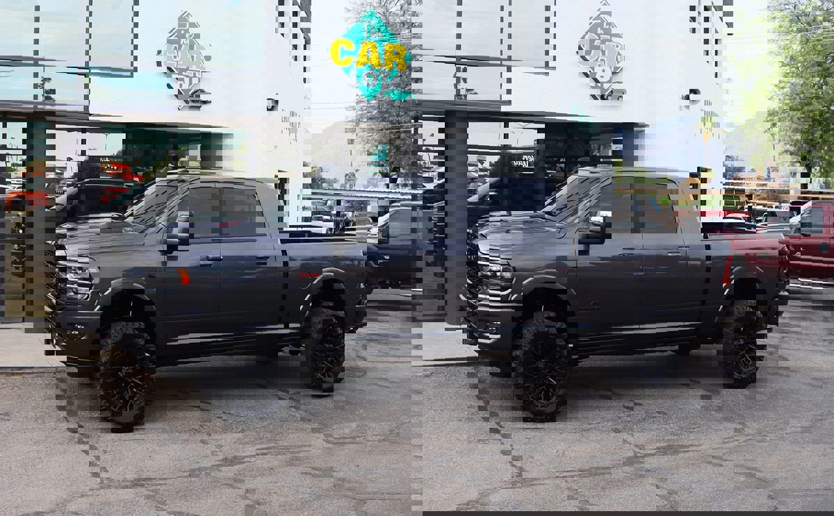 Used 2024 RAM 2500 Limited image 10