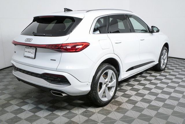 New 2025 Audi Q5 Premium Plus AWD/4WD image 3