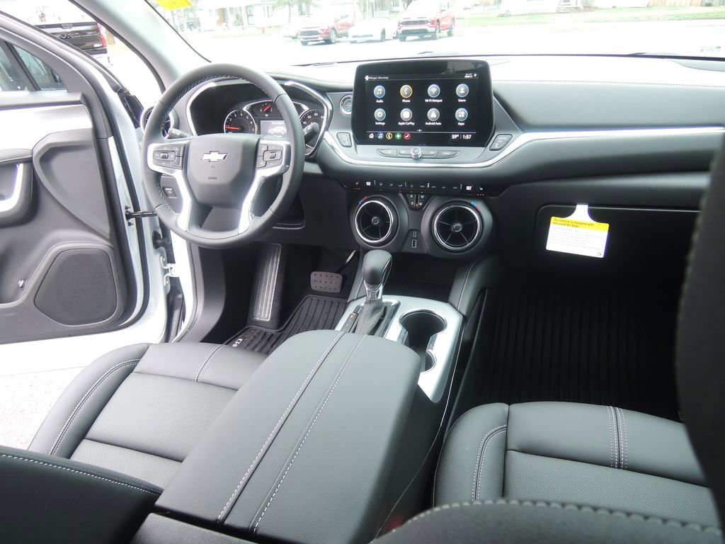 New 2026 Chevrolet Blazer LT w/ Midnight/Sport Edition image 34