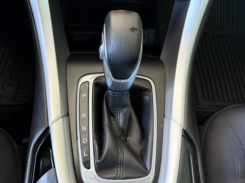 Used 2015 Ford Fusion SE FWD image 34