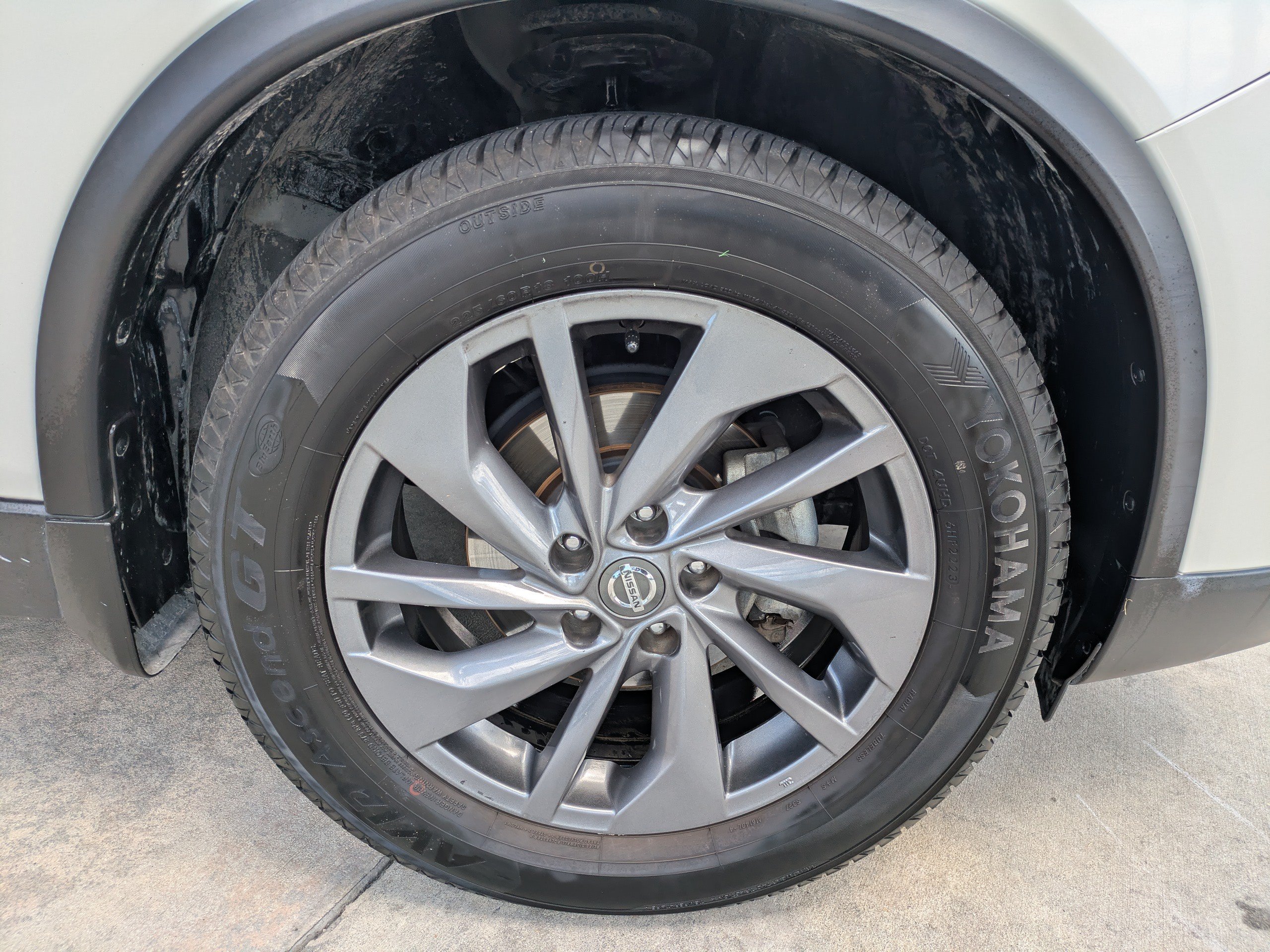 Used 2016 Nissan Rogue SL w/ SL Premium Package FWD image 9