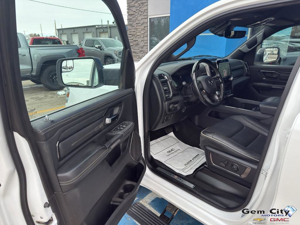 Used 2023 RAM 1500 Limited w/ Bed Utility Group image 12