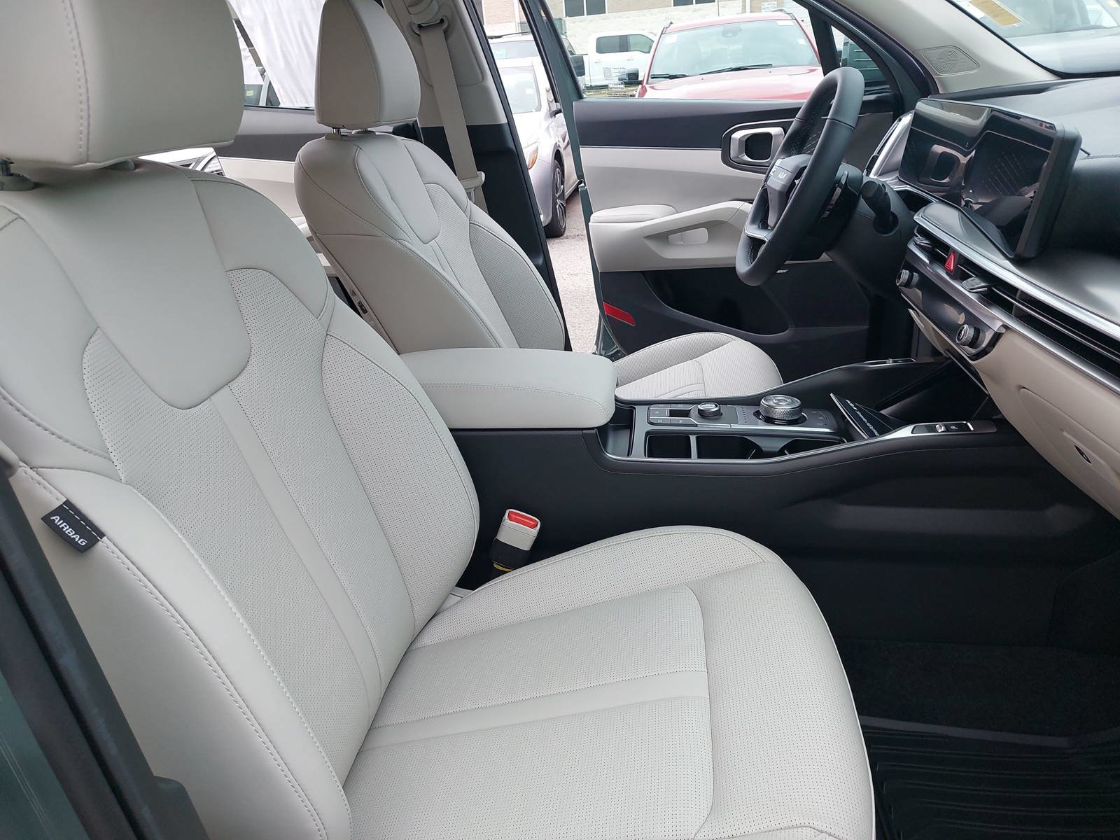 New 2026 Kia Sorento EX w/ EX Premium Package FWD image 10