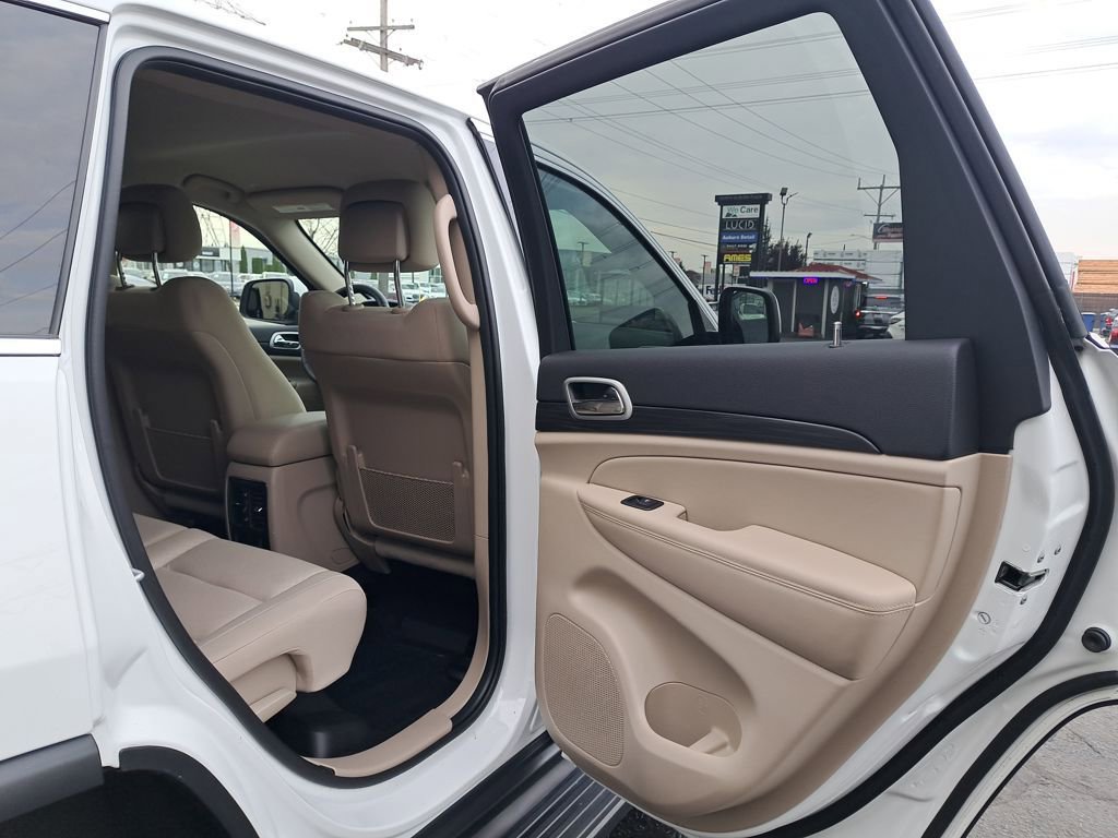 Used 2022 Jeep Grand Cherokee Laredo E w/ Security & Convenience Group image 15