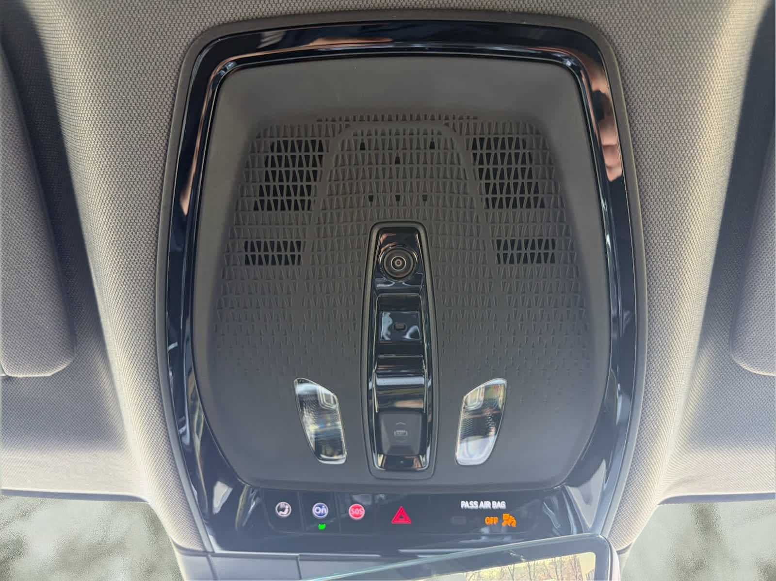 Certified 2025 Cadillac Optiq Luxury 2 AWD/4WD image 19