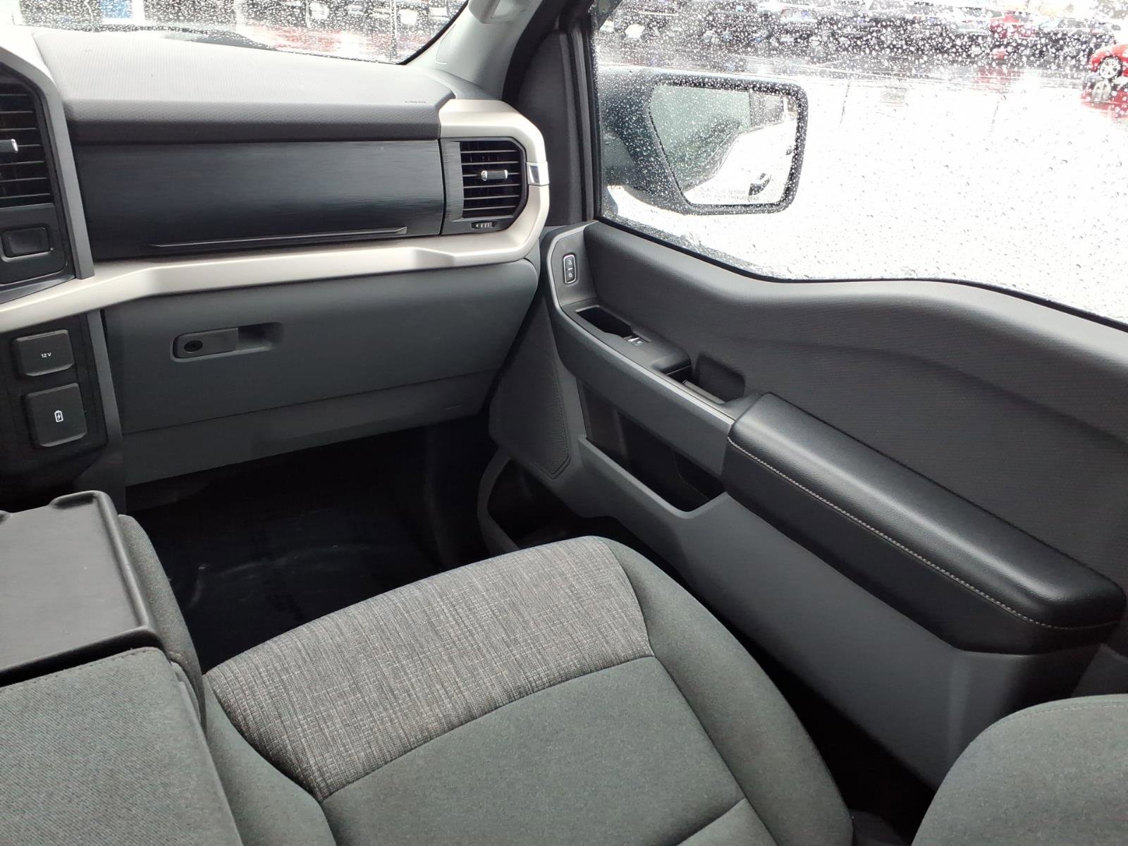 Used 2021 Ford F150 XLT image 12