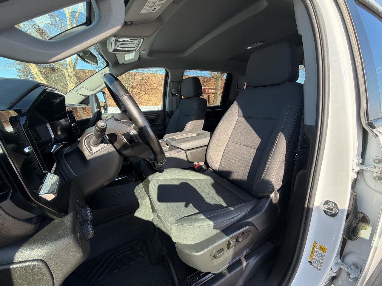 Used 2024 Chevrolet Silverado 2500 LT image 20