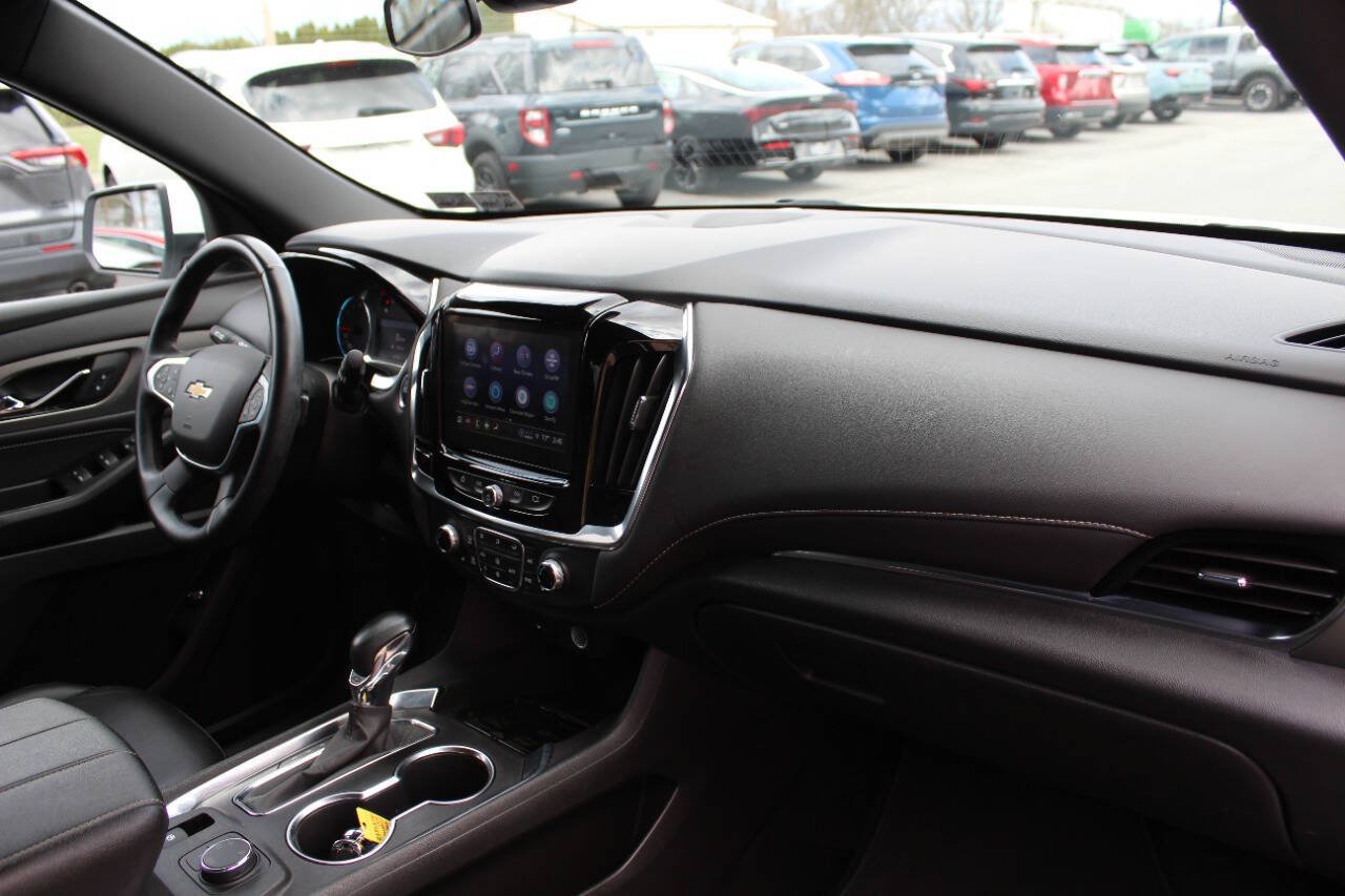 Used 2023 Chevrolet Traverse LT AWD/4WD image 16