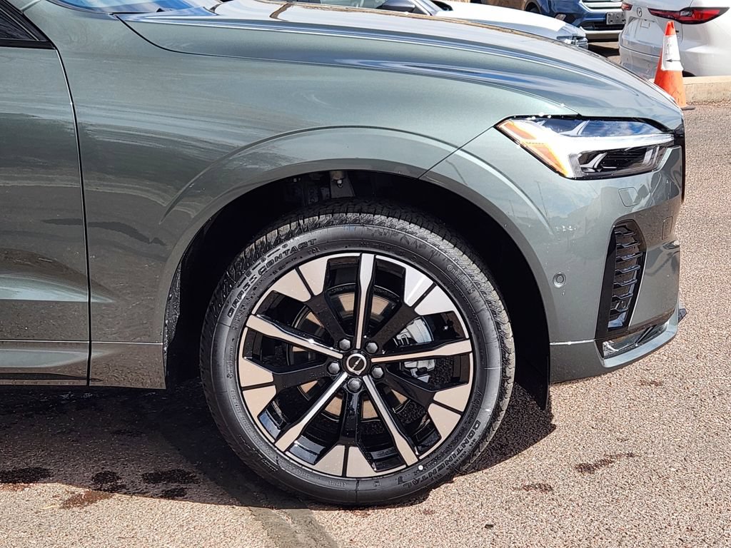 New 2026 Volvo XC60 B5 Plus w/ Protection Package Premier AWD/4WD image 29