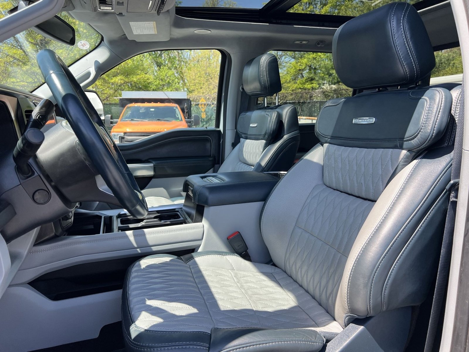 Used 2024 Ford F450 Limited w/ FX4 Off-Road Package AWD/4WD image 21